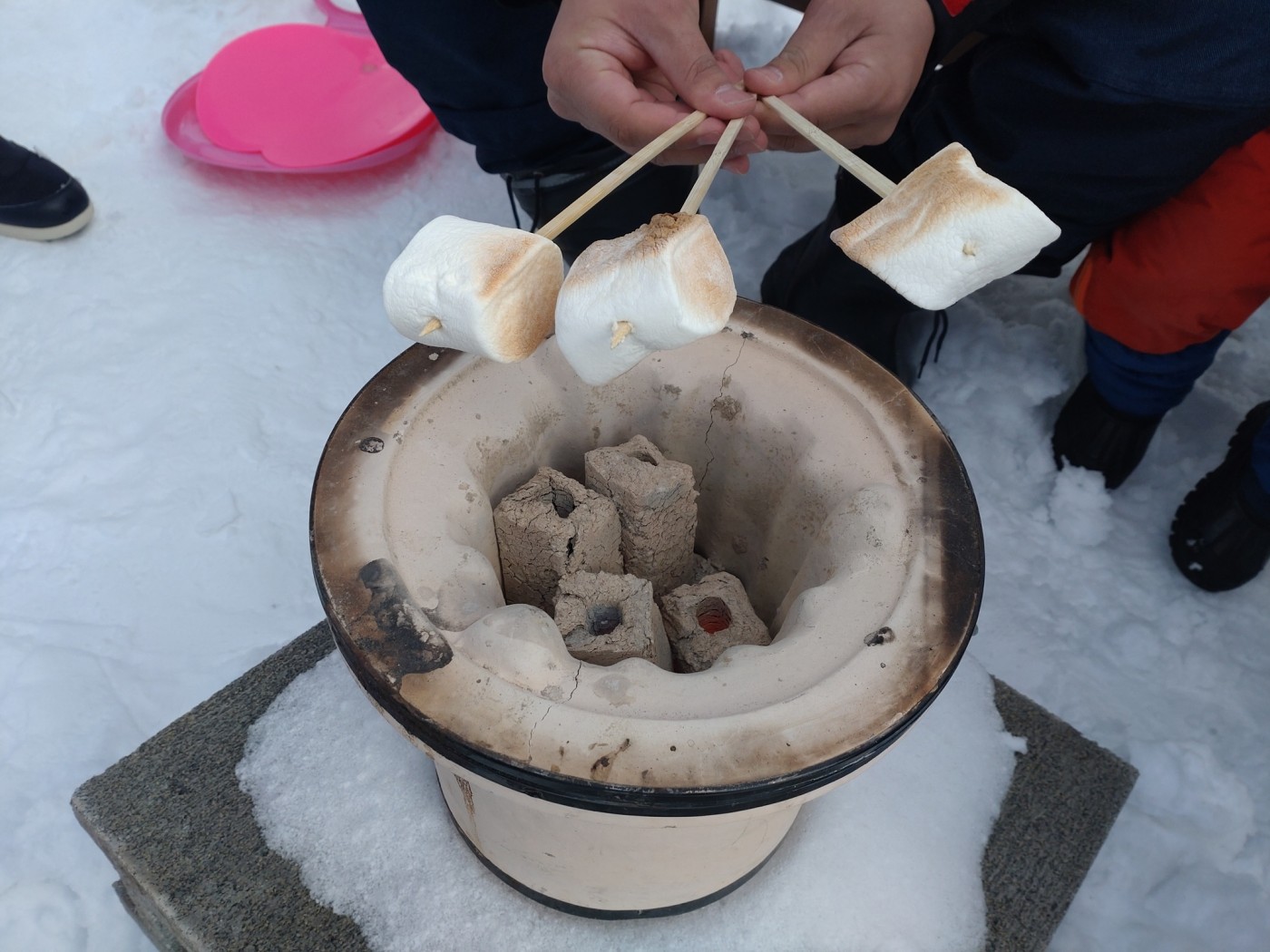 前回のマシュマロ七輪焼き写真